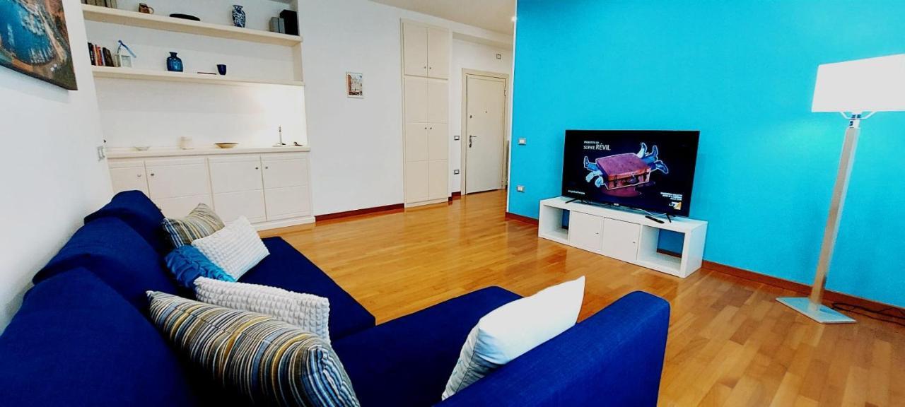 Blue Apartment Cagliari Bagian luar foto