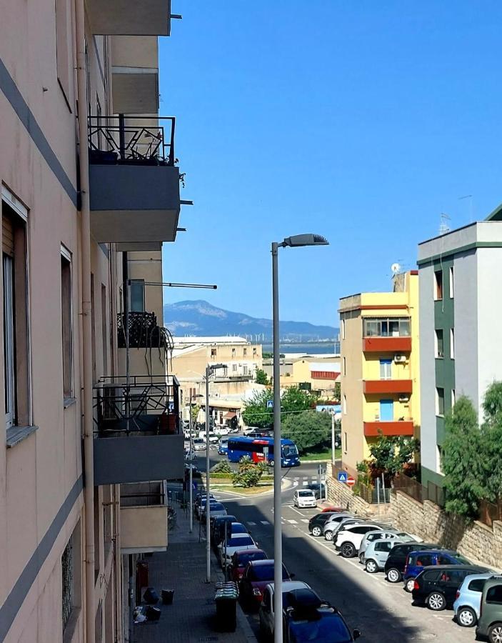 Blue Apartment Cagliari Bagian luar foto