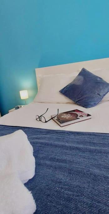 Blue Apartment Cagliari Bagian luar foto